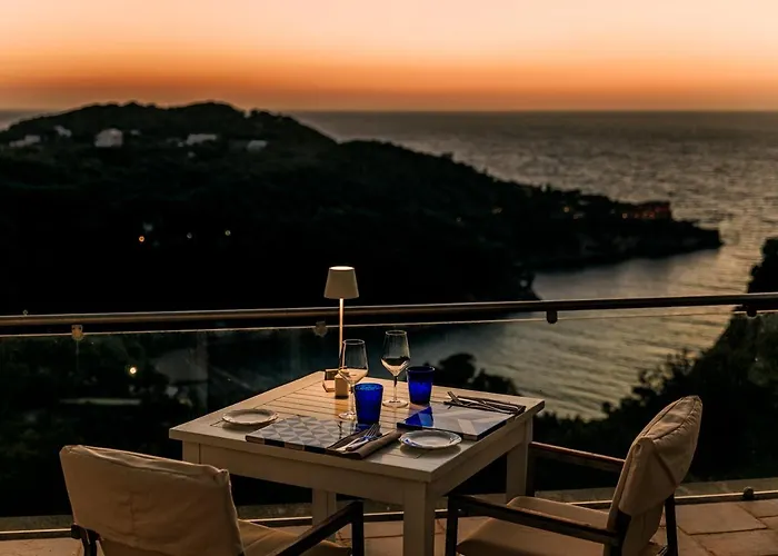 Lacco Ameno (Isola d'Ischia) Hotels