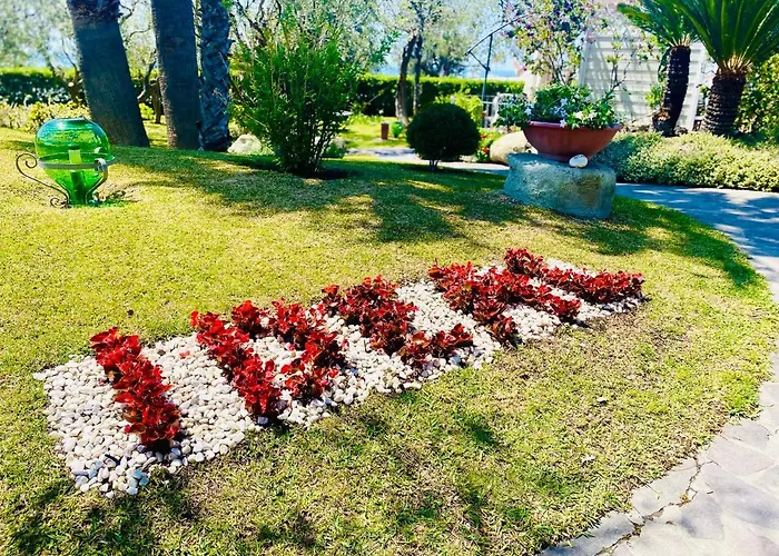 Ischia Island hotels near Giardini Poseidon Terme