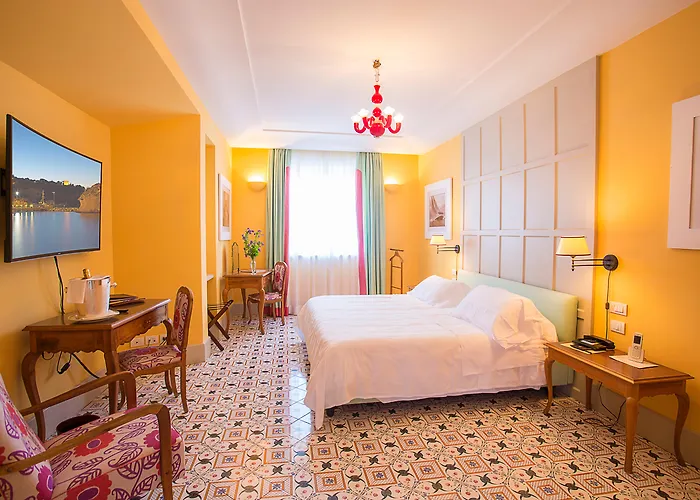 Ischia Island Guest Houses near Giardini Poseidon Terme