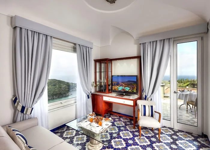 Lacco Ameno (Isola d'Ischia) Hotels